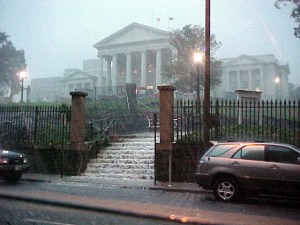 the capitol steps flooding
